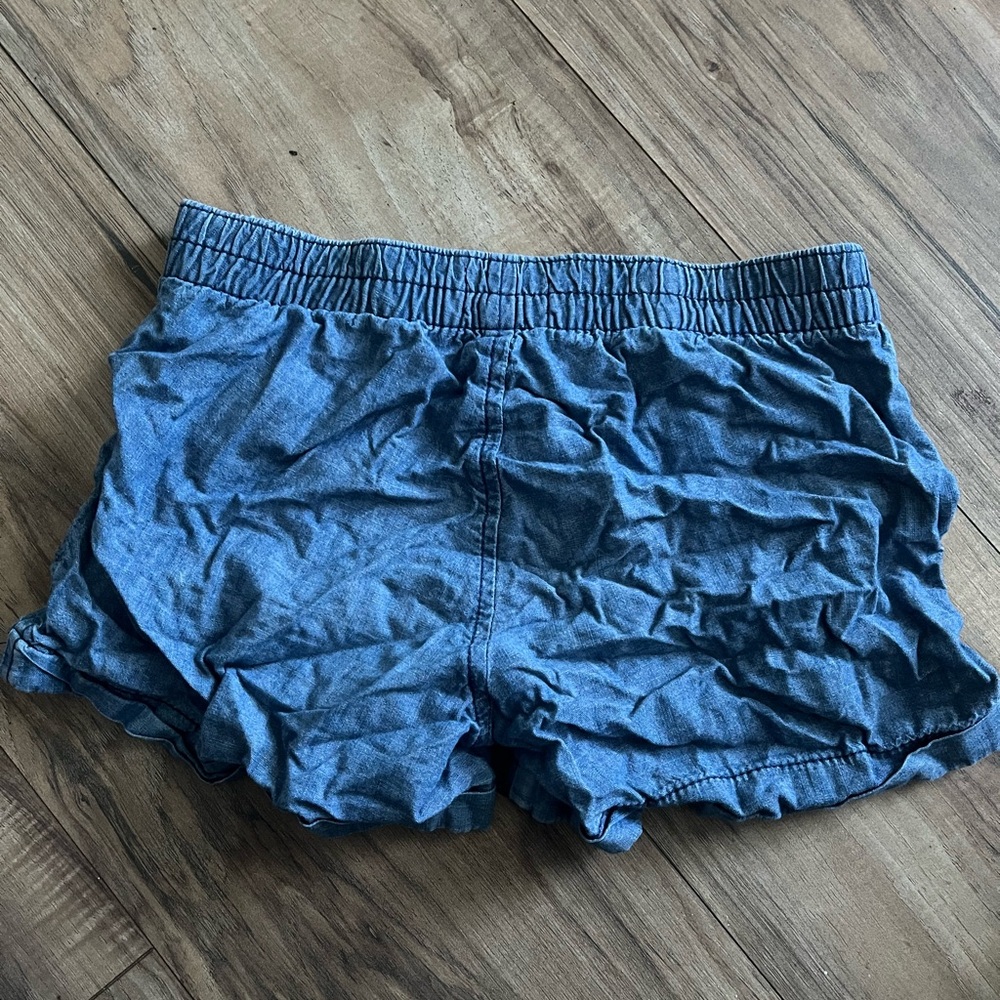 Girls Shorts 💙 - Picture 2 of 3